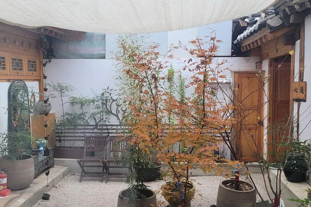 Private Hanok Space Moda Seoul